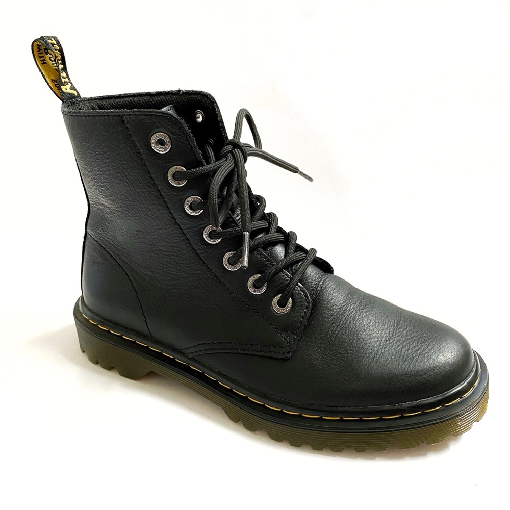Dr. Martens Luana black leather lace up ankle boots